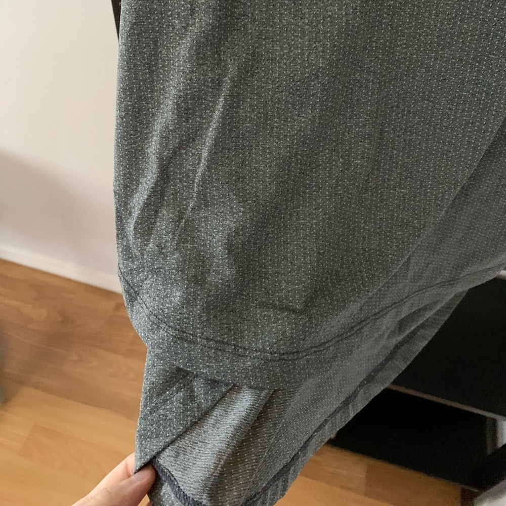 Activewear Tank Top - Picture 2 of 3